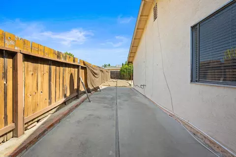 Exterior - 1461 Olive Ave, Vista, CA 92083 photo 2 of 7
