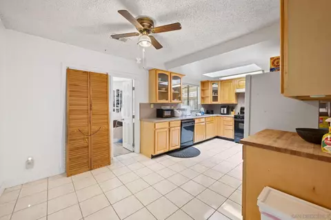 Kitchen - 1461 Olive Ave, Vista, CA 92083 photo 1 of 4
