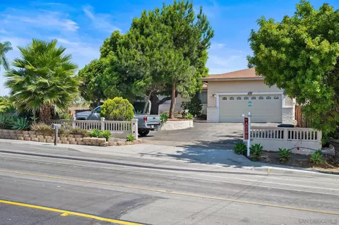 1461 Olive Ave, Vista, CA 92083