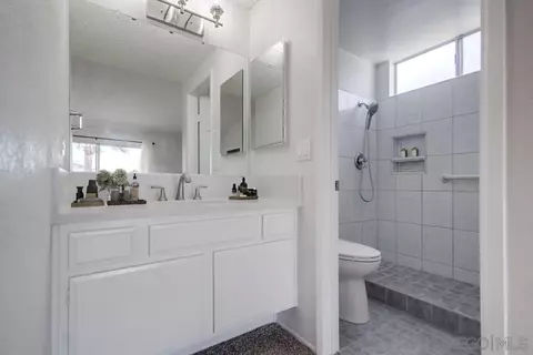 11138 Del Rio Rd, Spring Valley, CA 91978 photo 11