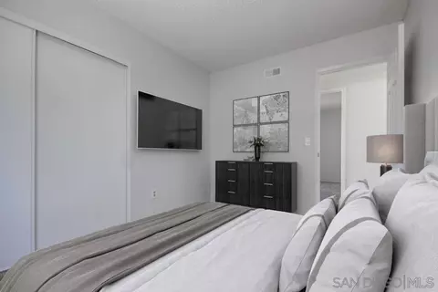11138 Del Rio Rd, Spring Valley, CA 91978 photo 18