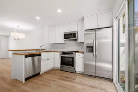 6661 Bell Bluff Ave, San Diego, CA 92119