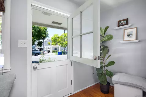 611 5th St, Coronado, CA 92118 photo 4