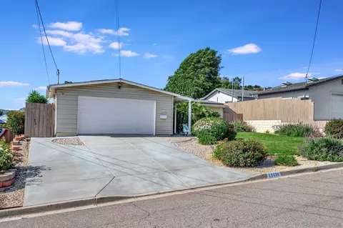 11038 Larkridge St, Santee, CA 92071 photo 2