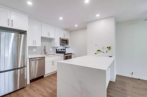 4444 W Point Loma Blvd #22, San Diego, CA 92107
