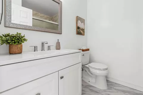 Bath - 12069 Lemon Crest Dr, Lakeside, CA 92040 photo 4 of 5
