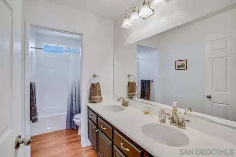 Bath - 5109 Teal Way, Oceanside, CA 92057 photo 4 of 4