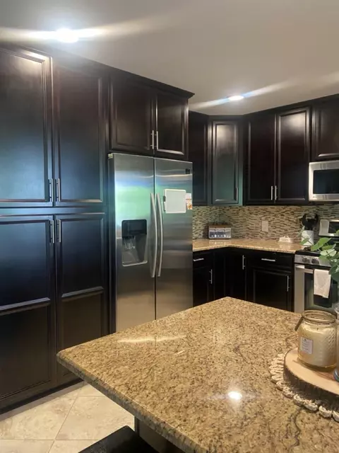 Kitchen - 13625 Laguna Vis, El Cajon, CA 92021 photo 6 of 9