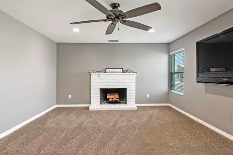 Living - 13625 Laguna Vis, El Cajon, CA 92021 photo 4 of 4