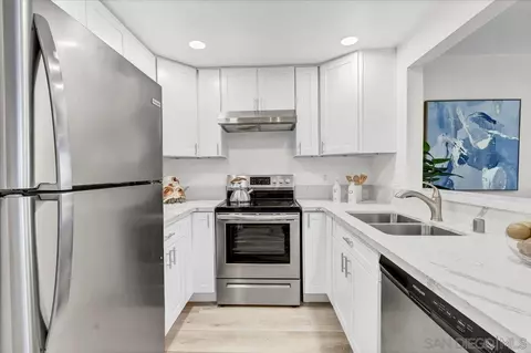 2960 Broadway St #8, San Diego, CA 92102