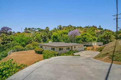 Exterior - 4256 Calavo Dr, La Mesa, CA 91941 photo 7 of 10