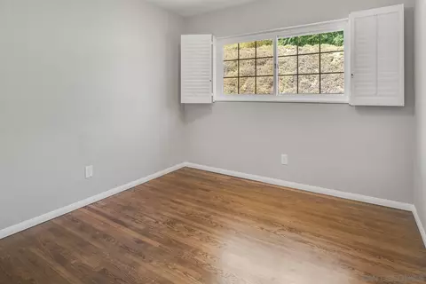 Bedroom - 4256 Calavo Dr, La Mesa, CA 91941 photo 6 of 7