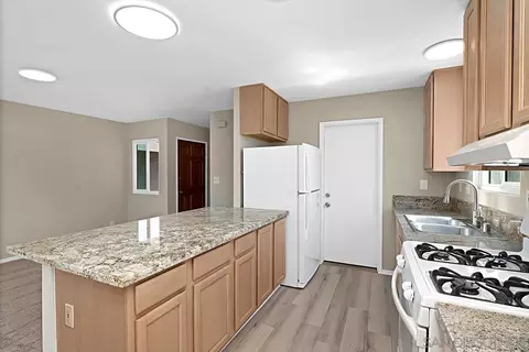 3910 Cameo Dr, Oceanside, CA 92056 photo 7