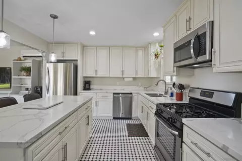 Kitchen - 408 S Date St, Escondido, CA 92025 photo 3 of 5