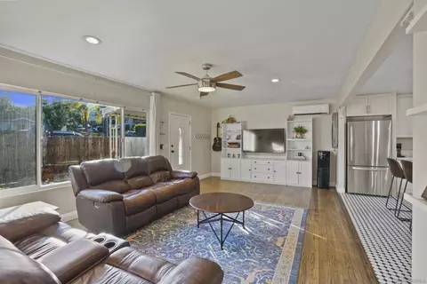 Living - 408 S Date St, Escondido, CA 92025 photo 2 of 2