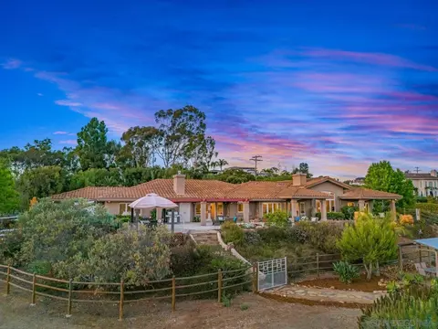 3620 Dove Hollow Rd, Encinitas, CA 92024