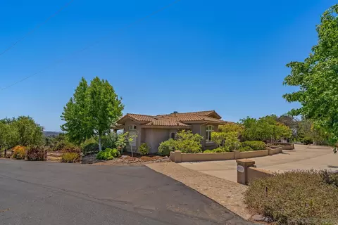 3620 Dove Hollow Rd, Encinitas, CA 92024 photo 2