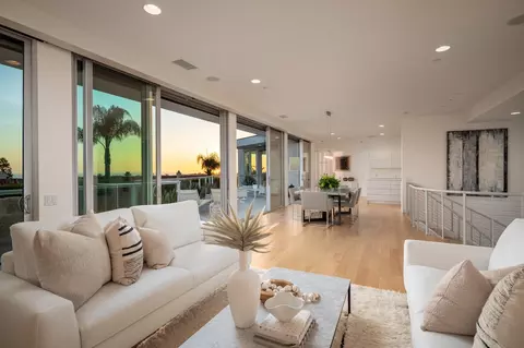 1070 Hymettus Ave, Encinitas, CA 92024 photo 5