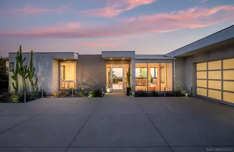 1070 Hymettus Ave, Encinitas, CA 92024