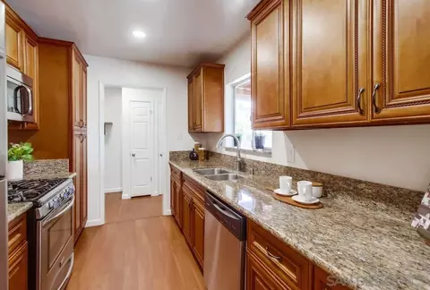 9268 Lamar St, Spring Valley, CA 91977 photo 10