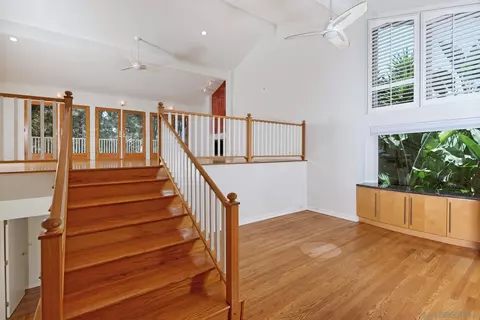 2075 Caminito Circulo Sur, La Jolla, CA 92037 photo 2