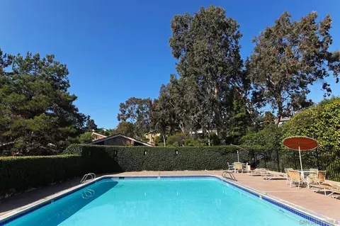 2075 Caminito Circulo Sur, La Jolla, CA 92037 photo 21