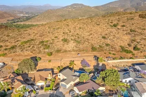 View/Area - 2404 Coach Dr, Spring Valley, CA 91978 photo 3 of 7