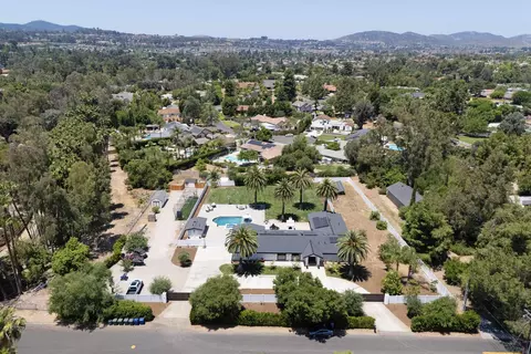 View/Area - 13367 Calle Colina, Poway, CA 92064 photo 6 of 6