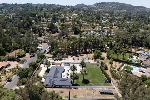 View/Area - 13367 Calle Colina, Poway, CA 92064 photo 5 of 6