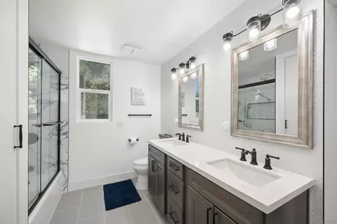 Bath - 13367 Calle Colina, Poway, CA 92064 photo 6 of 6
