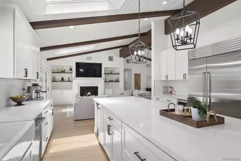 Kitchen - 13367 Calle Colina, Poway, CA 92064 photo 6 of 6