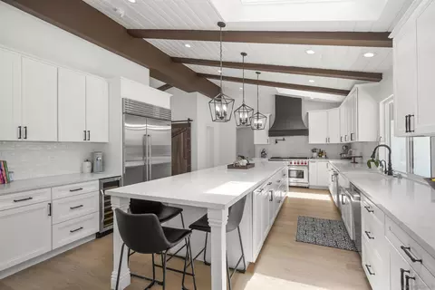 Kitchen - 13367 Calle Colina, Poway, CA 92064 photo 4 of 6