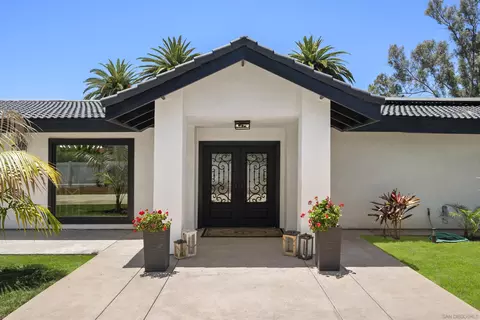 Exterior - 13367 Calle Colina, Poway, CA 92064 photo 2 of 16