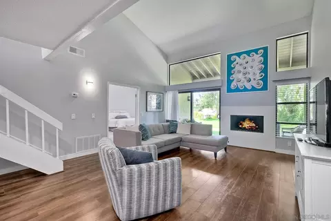 Living - 17736 Valle De Lobo, Poway, CA 92064 photo 1 of 4