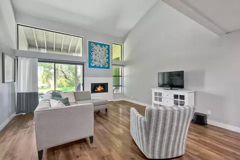 Living - 17736 Valle De Lobo, Poway, CA 92064 photo 4 of 4
