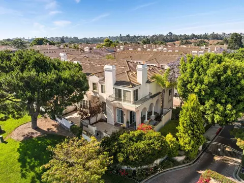 5167 Renaissance Ave #A, San Diego, CA 92122