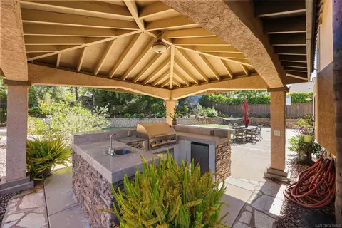 2033 Chardon Ln, El Cajon, CA 92019 photo 30