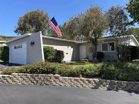 3808 Vista Campana #6, Oceanside, CA 92057