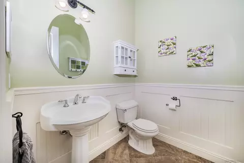 Bath - 3330 Brooke Hollow Rd, Fallbrook, CA 92028 photo 1 of 12