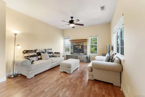 Living - 3330 Brooke Hollow Rd, Fallbrook, CA 92028 photo 4 of 4
