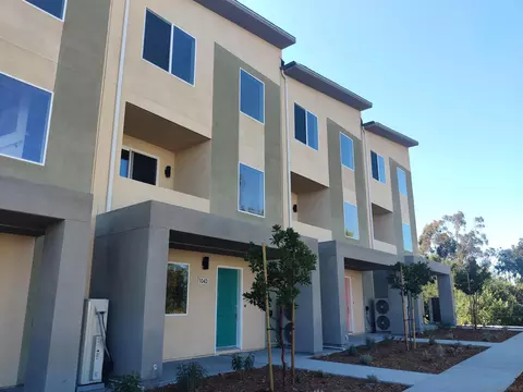 1042 Cooper Pl, San Diego, CA 92102