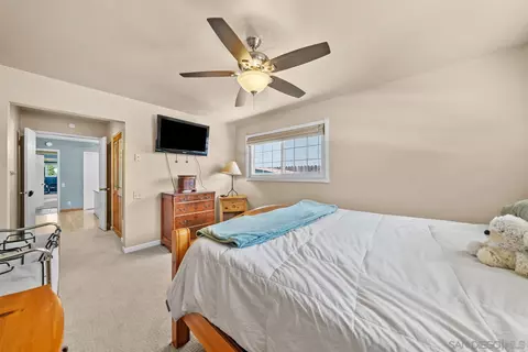Bedroom - 2327 Morro Rd, Fallbrook, CA 92028 photo 6 of 6