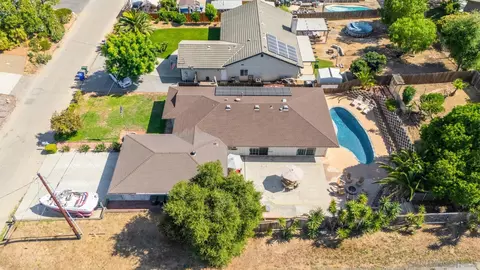 View/Area - 2327 Morro Rd, Fallbrook, CA 92028 photo 2 of 9