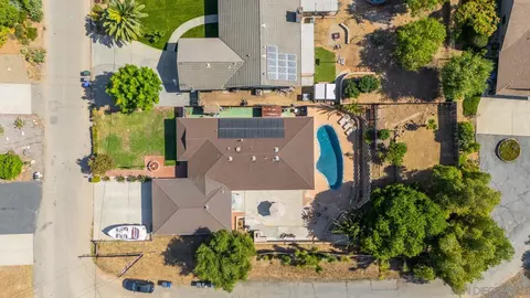 View/Area - 2327 Morro Rd, Fallbrook, CA 92028 photo 8 of 9