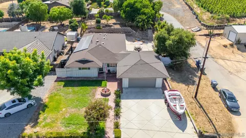 View/Area - 2327 Morro Rd, Fallbrook, CA 92028 photo 6 of 9