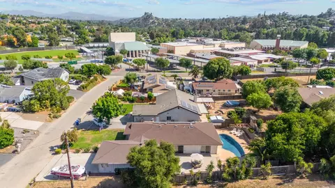 View/Area - 2327 Morro Rd, Fallbrook, CA 92028 photo 9 of 9