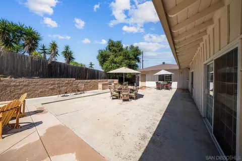 Exterior - 2327 Morro Rd, Fallbrook, CA 92028 photo 14 of 20
