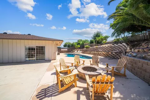 Exterior - 2327 Morro Rd, Fallbrook, CA 92028 photo 15 of 20