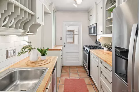Kitchen - 412 G Ave, Coronado, CA 92118 photo 1 of 3