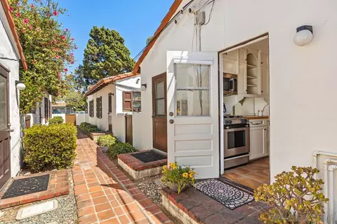 Exterior - 412 G Ave, Coronado, CA 92118 photo 6 of 9